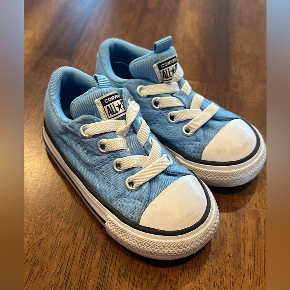 Toddler Converse Size 6